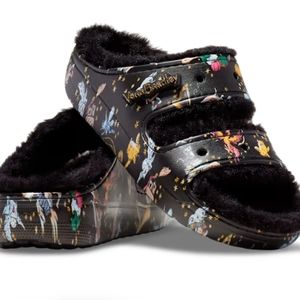 Limited Edition Vera Bradley Harry Potter Women's Size 7 Cozzy Sandal Crocs.